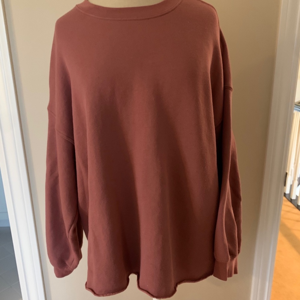 Sweatshirt by Xirena